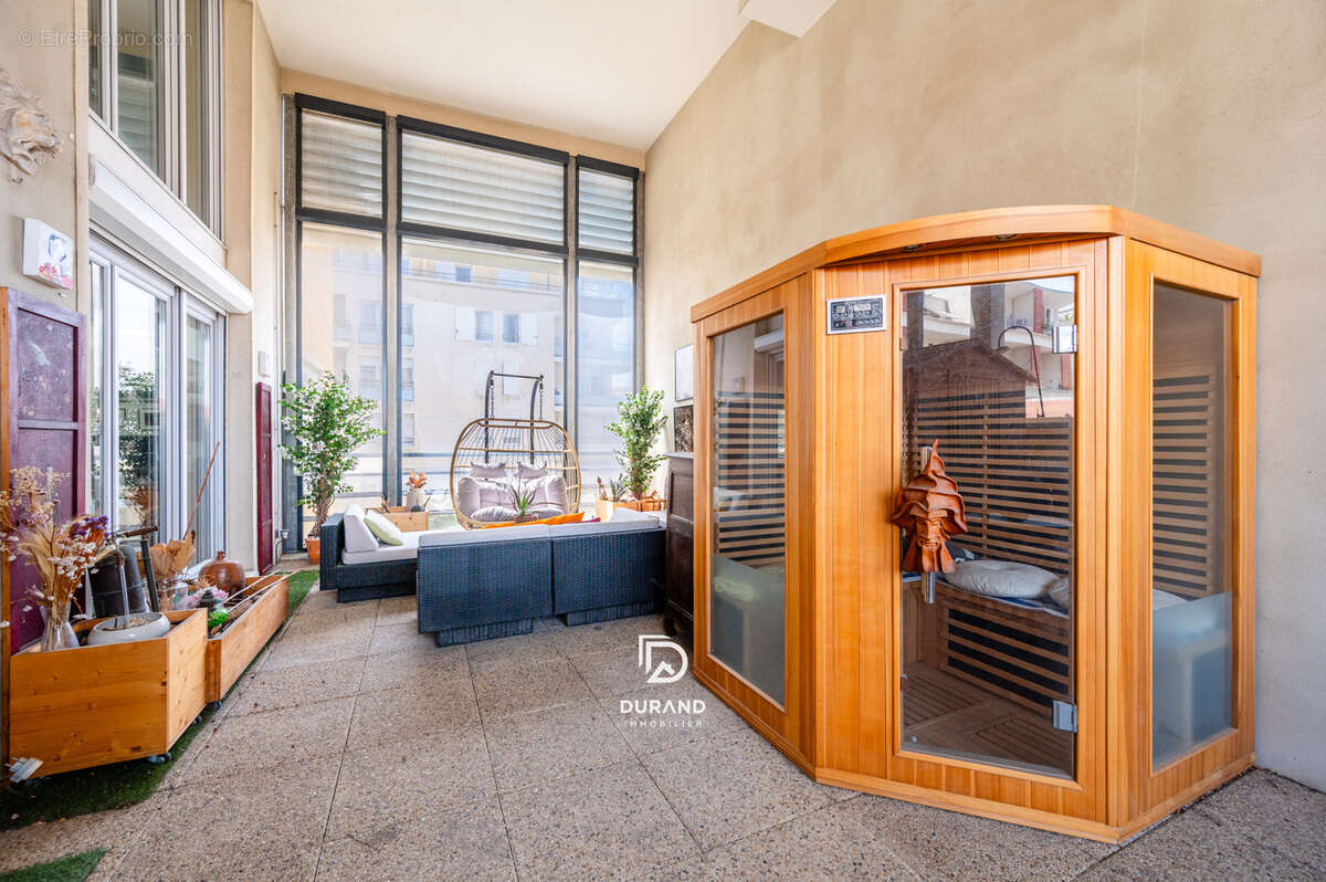 Appartement à MARSEILLE-2E