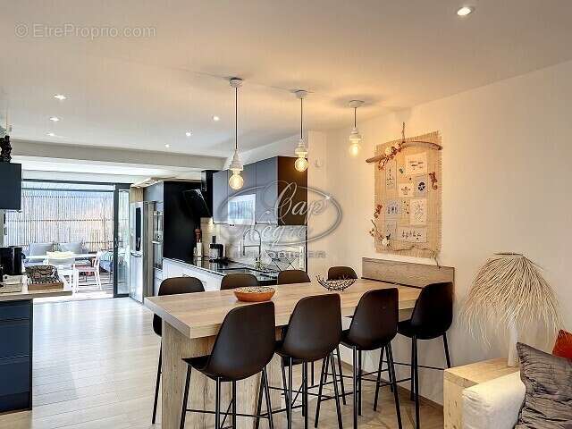 Appartement à GRIMAUD