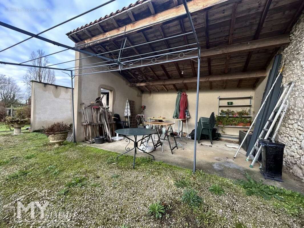 Maison à MONESTIER