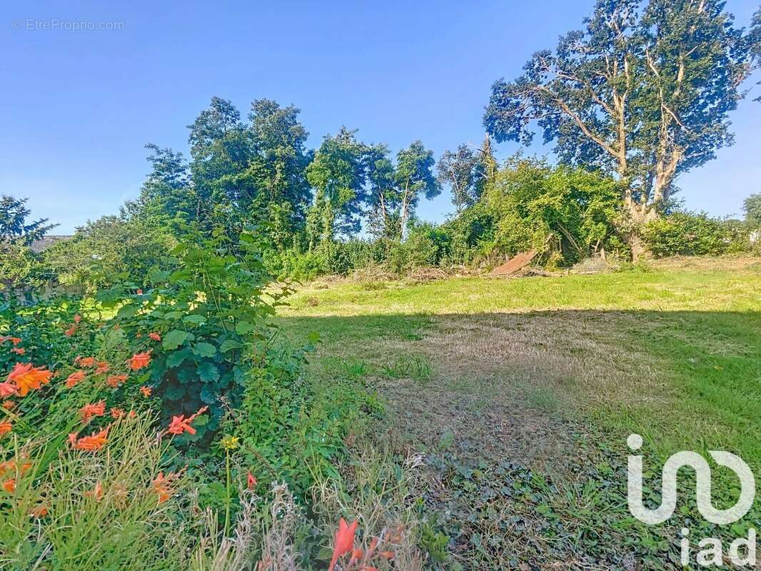 Photo 3 - Terrain à LOCQUELTAS