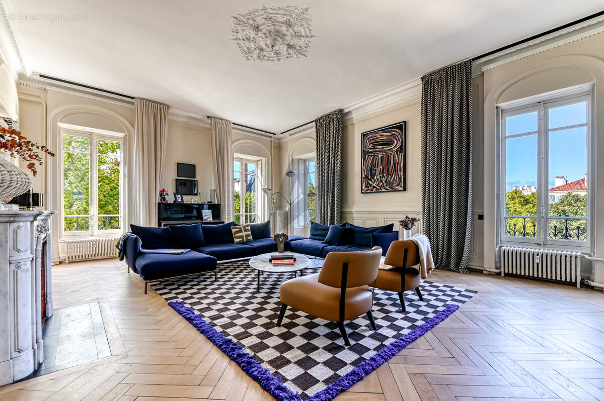 Appartement à LYON-6E