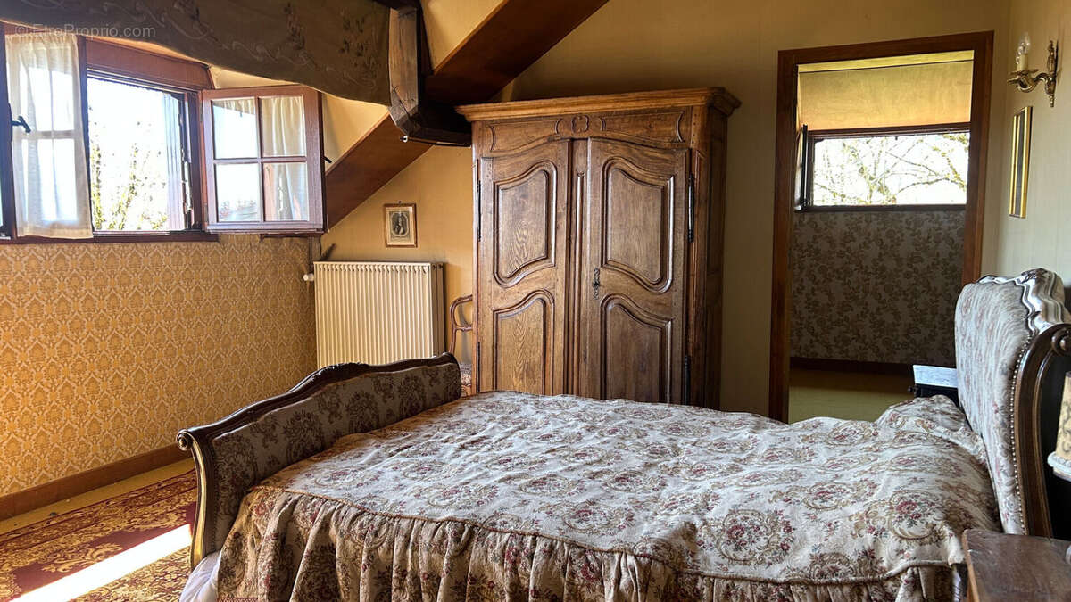 Spécial investisseur ou grande maison familiale : potentiel xxl à laissac - photo 15