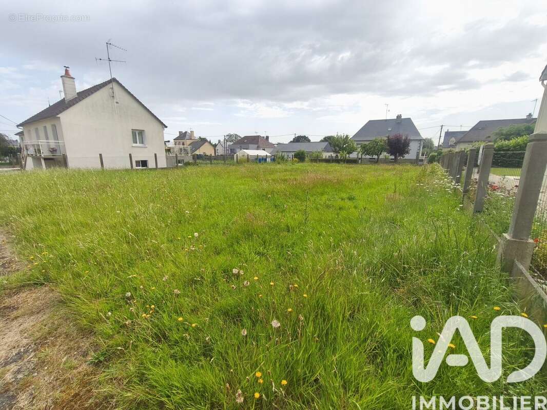 Terrain 600 m² à Alexain  - photo 3