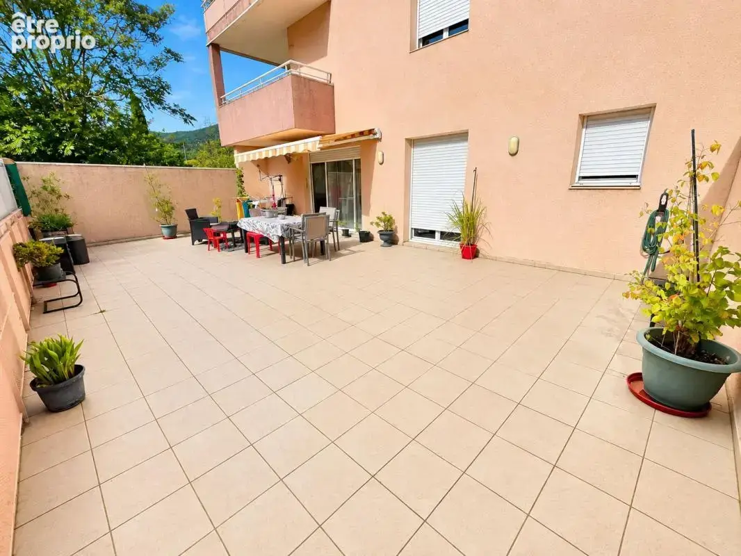 Photo Appartement à Les Vans au prix de 190 000€