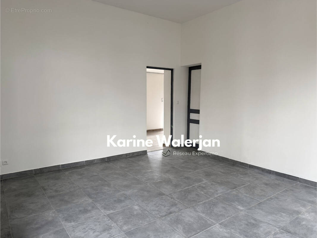 Maison à COURRIERES