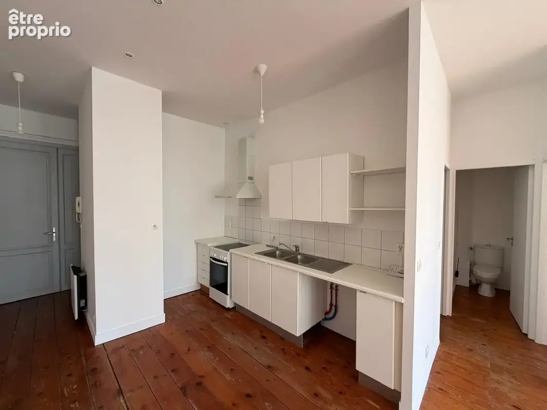 Appartement - 64 m2 - 2 chambres - Jardin Public / Fondaudège - photo 5
