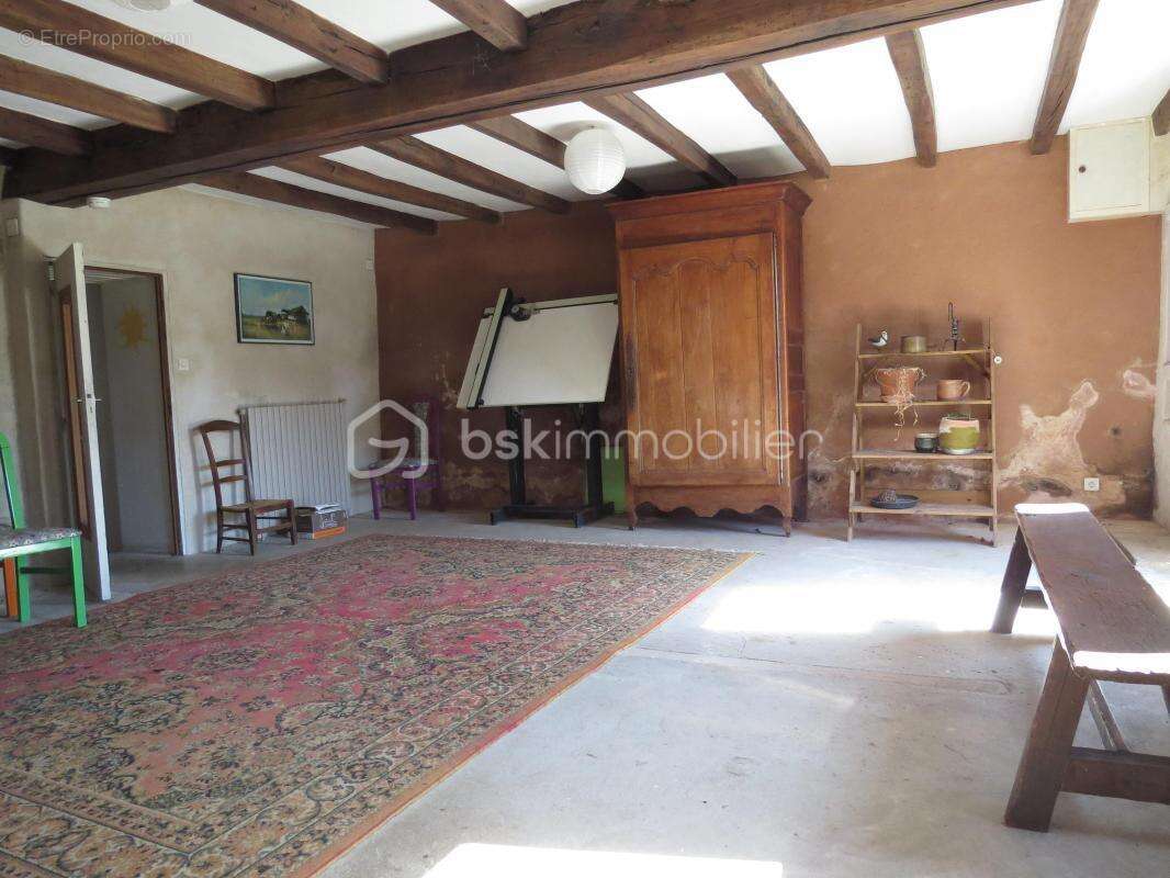 Maison à SECONDIGNY