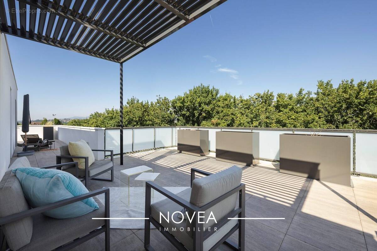 Appartement à SAINTE-FOY-LES-LYON