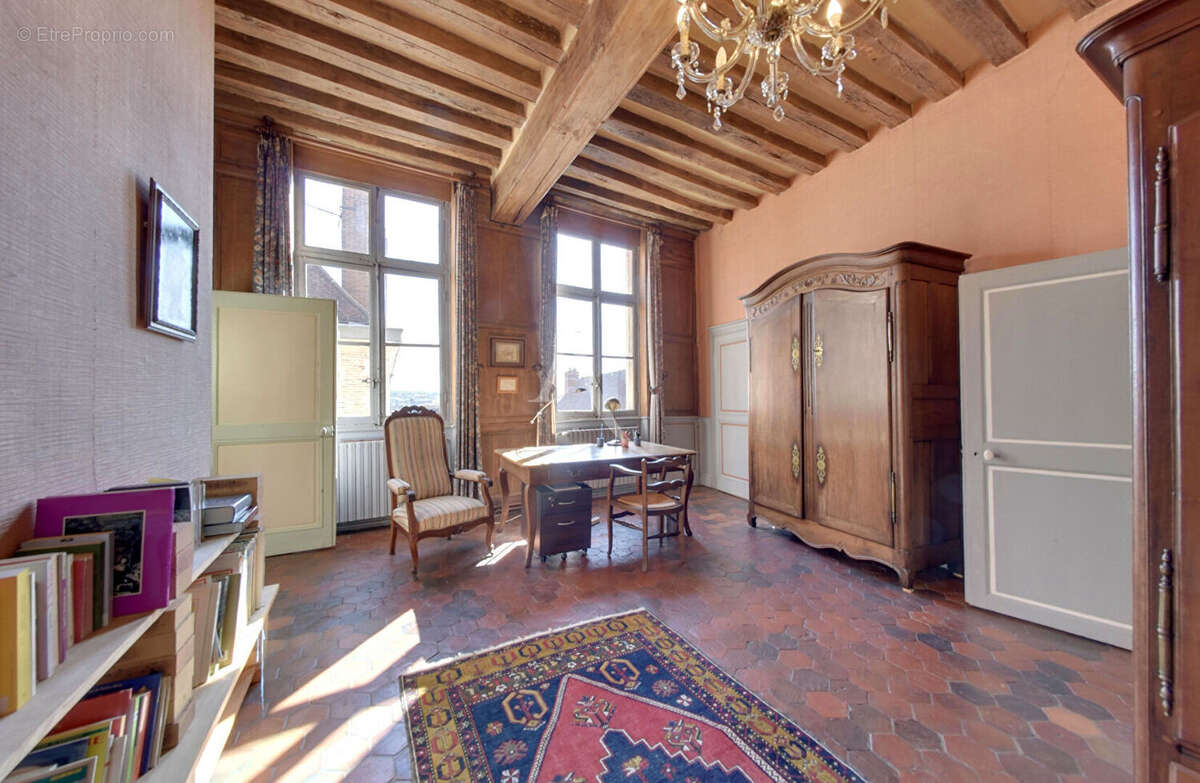 Maison à AUXERRE