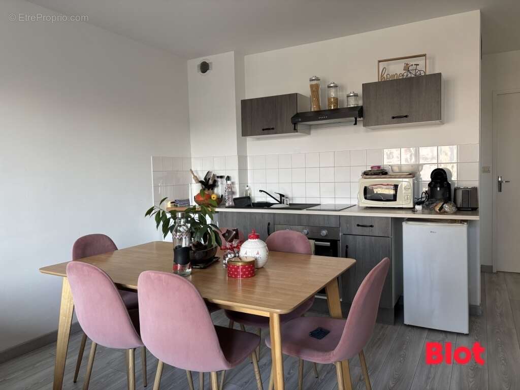 Appartement à LIFFRE