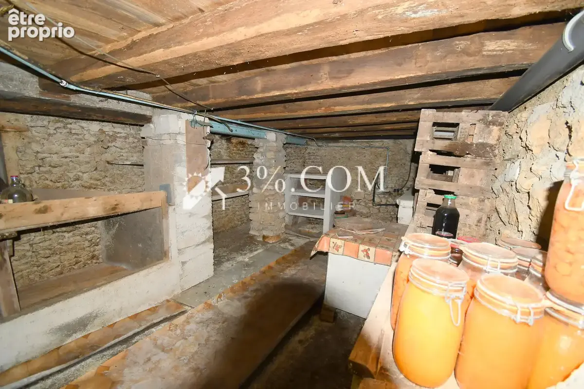 Maison de village avec 3 chambres, jardin de 530 m2, garage et dépendances - photo 26