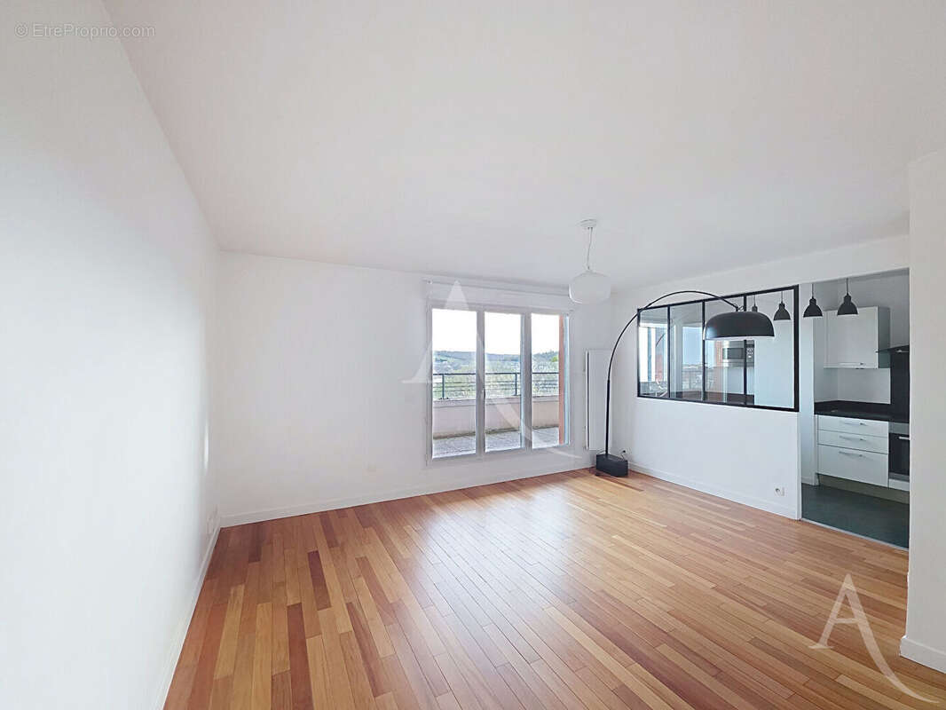 Appartement à MANTES-LA-VILLE