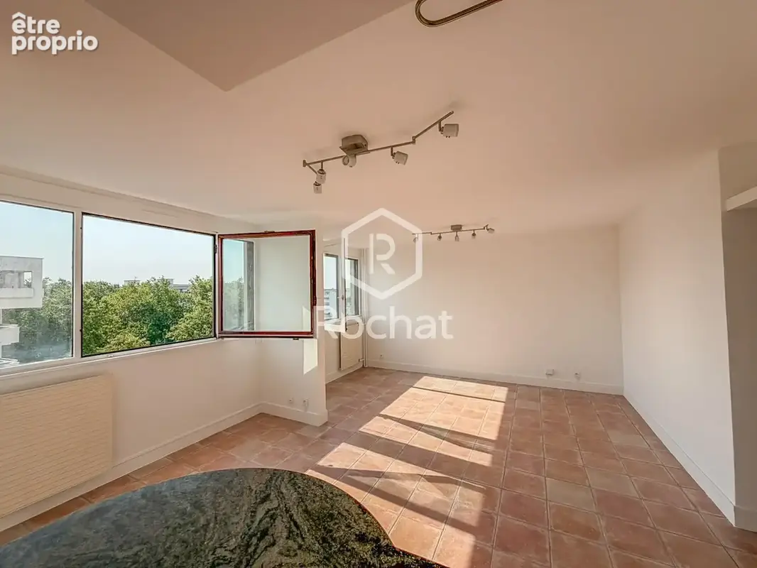 LYON 3   Grand T1 rénové de 40,64 m2 avec balcon, garage fermé et cave inclus - photo 13