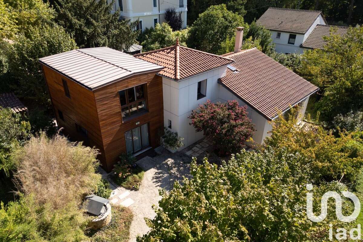 Photo 2 - Maison à LYON-9E