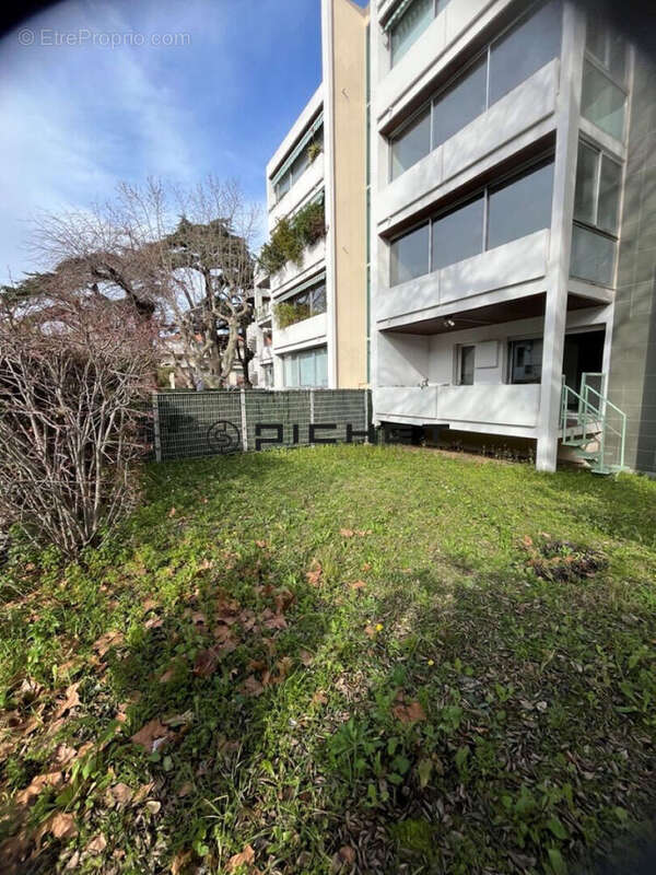 Appartement à MARSEILLE-9E
