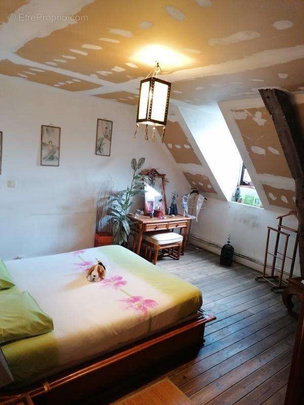 Maison à ORIGNY-SAINTE-BENOITE