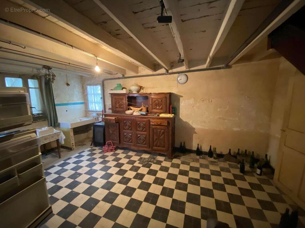 Maison à LE PUY-NOTRE-DAME