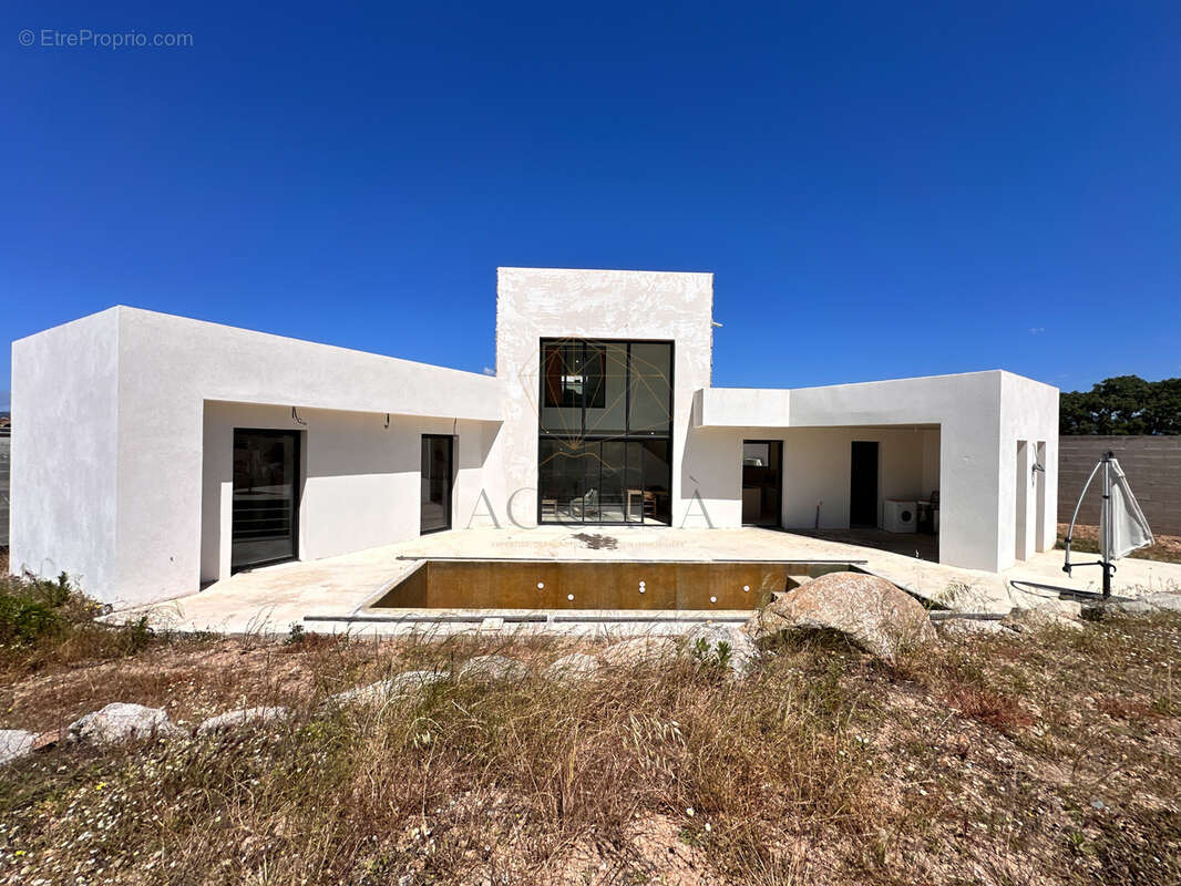 Maison à FIGARI