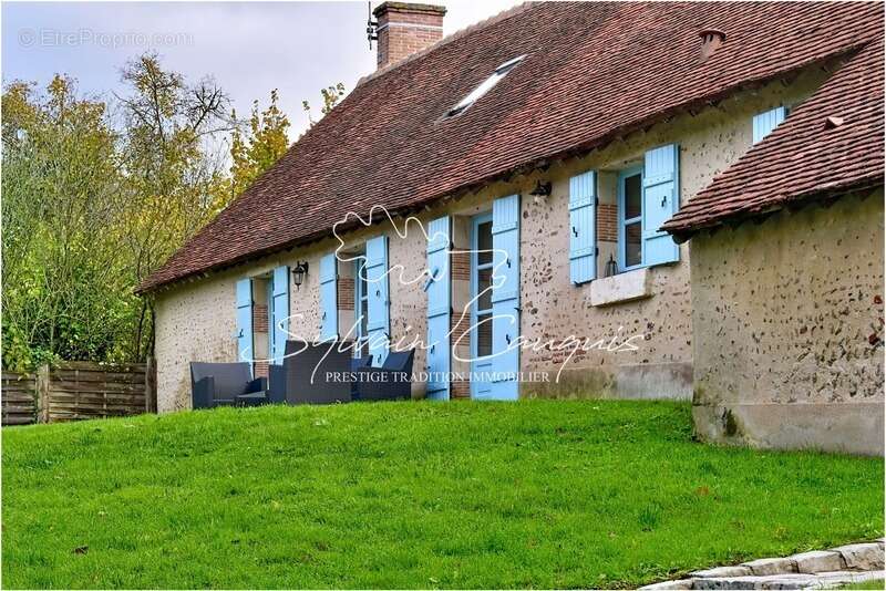 Maison à LES BORDES