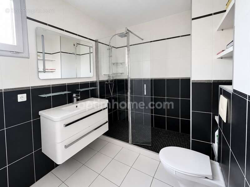 Chatou (78) - appartement 100m2 - 5 pieces - 2 chambres possibilite 3 - residence de standing la francilienne - lumineux - balco - photo 12