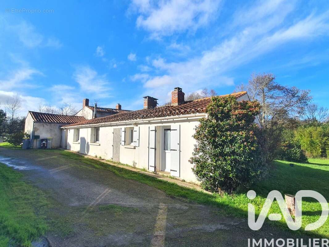 Photo 2 - Maison à SAINT-VINCENT-SUR-GRAON