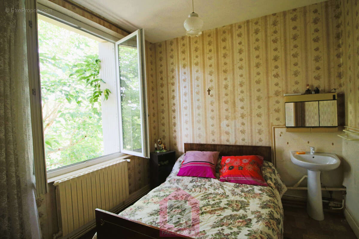 Maison à PUY-L'EVEQUE