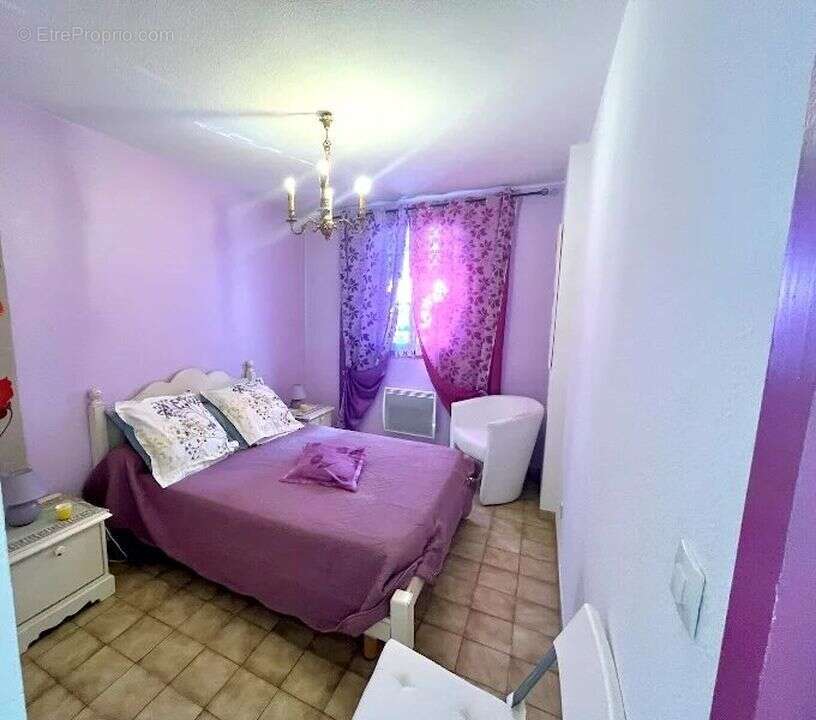 Appartement à GREOUX-LES-BAINS