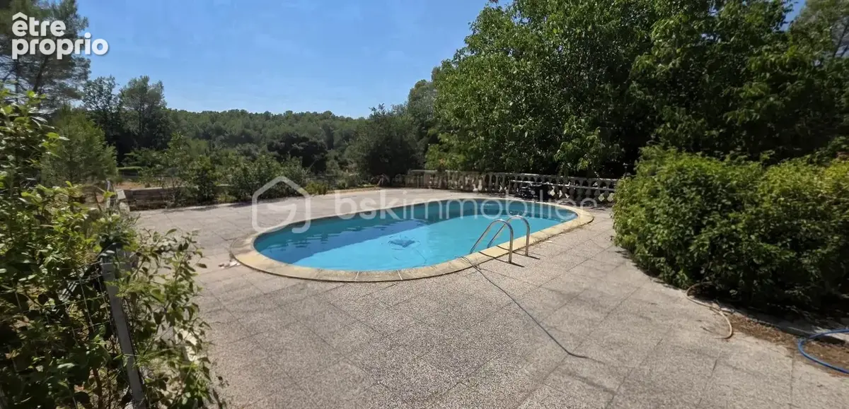  BIEN RARE À LA VENTE – LORGUES – Maison avec piscine, vue dominante et 5 000 m² de terrain - photo 2