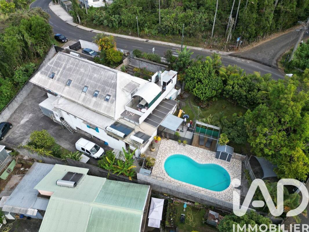 Photo 1 - Maison à LE TAMPON