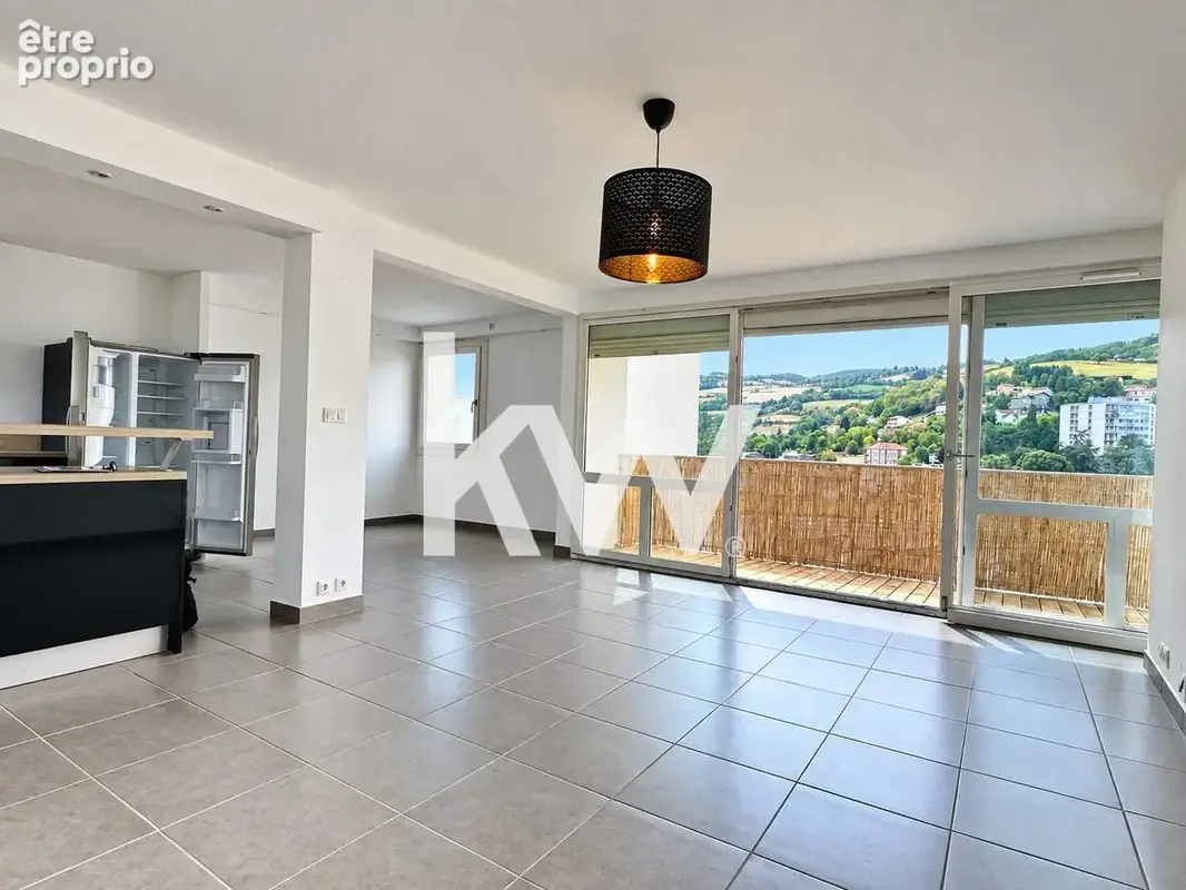 Appartement à SAINT-ETIENNE