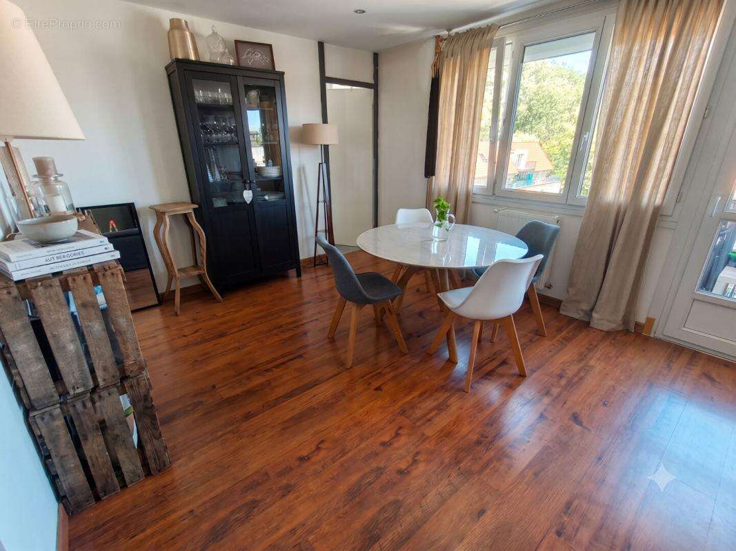 Appartement Sainte Catherine 3 pièce(s) 63 m2 - photo 2