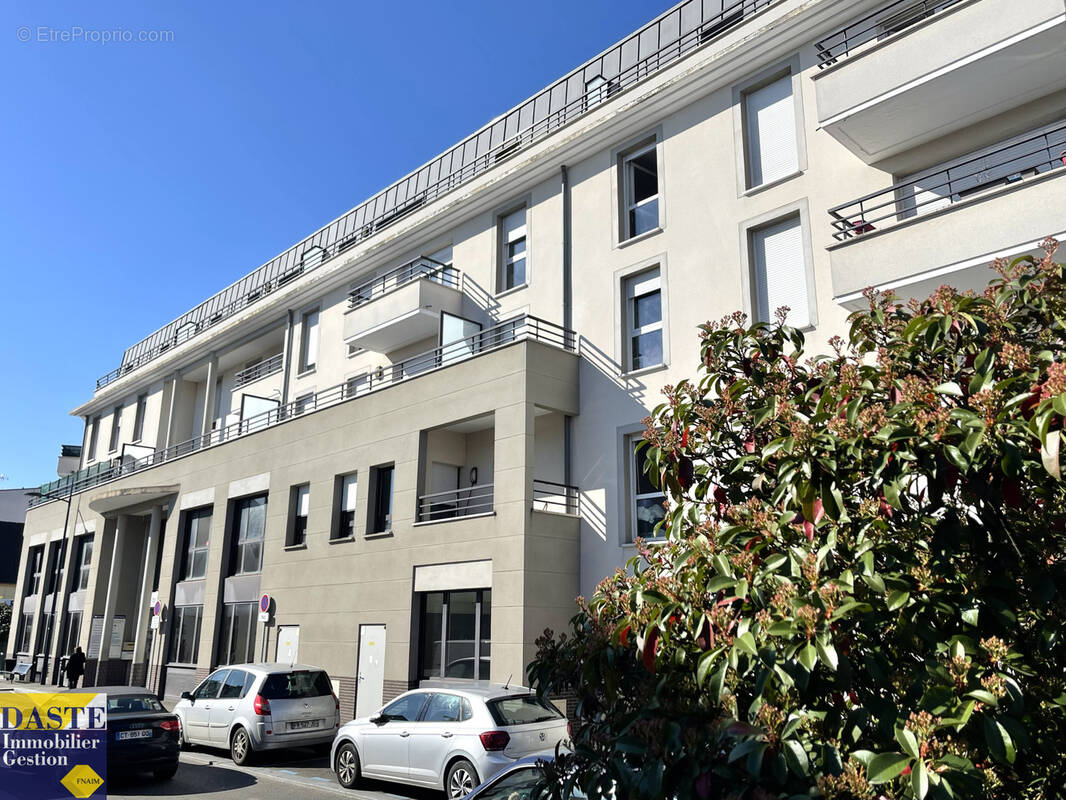 Appartement à PONTAULT-COMBAULT