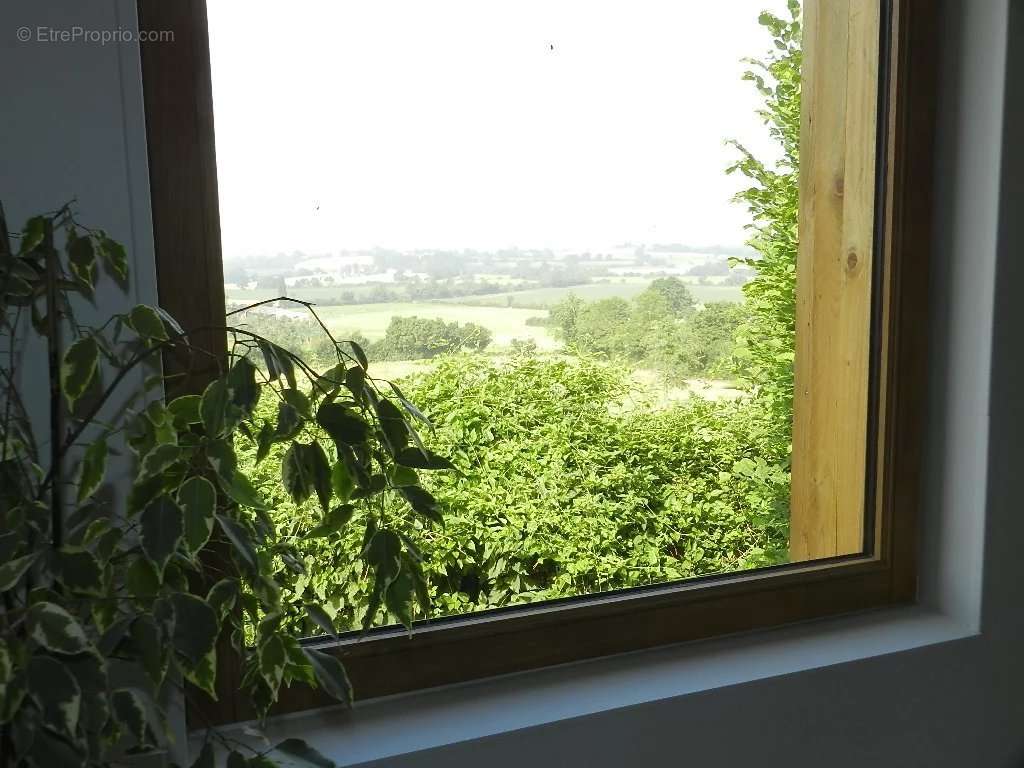 Maison à SAINT-PIERRE-SUR-DIVES