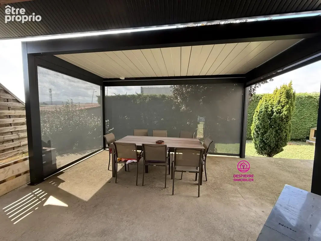 SAINT CLAIR DU RHONE - Maison sur 3 niveaux 110m2 habitables - 3 chambres - Terrain 945m2 - piscine - photo 10