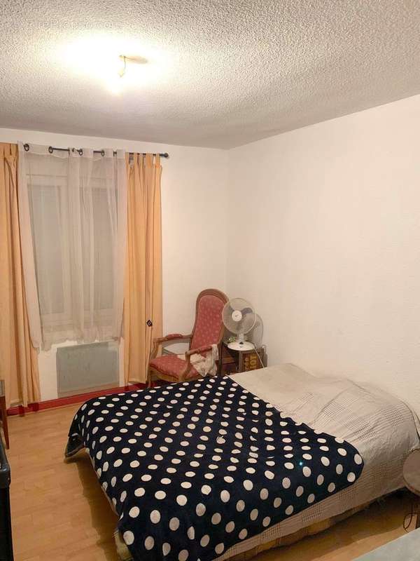 Maison T6 de 130m2 divisée en 2 appartements T3 - photo 4