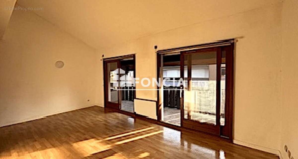 Appartement à DOUVAINE