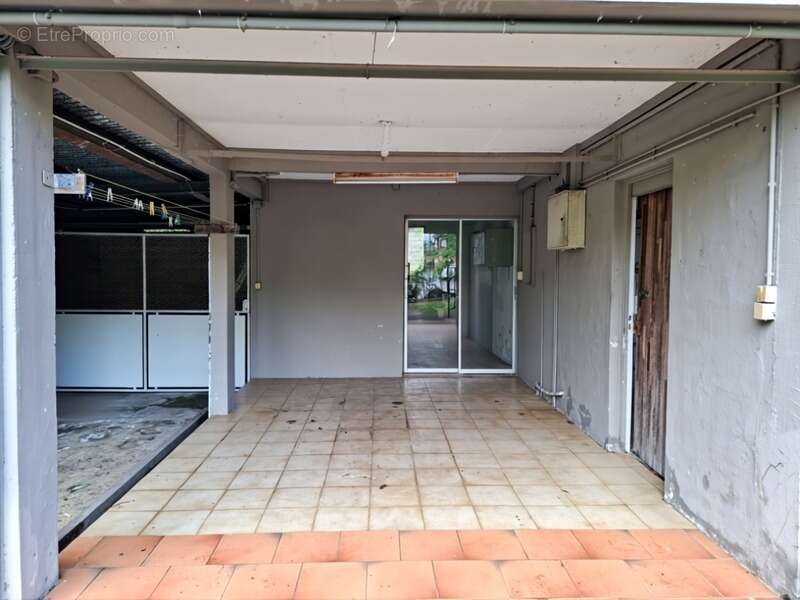 Maison à PETIT-BOURG