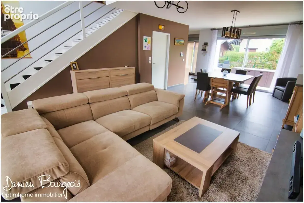Maison mitoyenne T5 de 126 m2 habitables avec double garage - photo 5