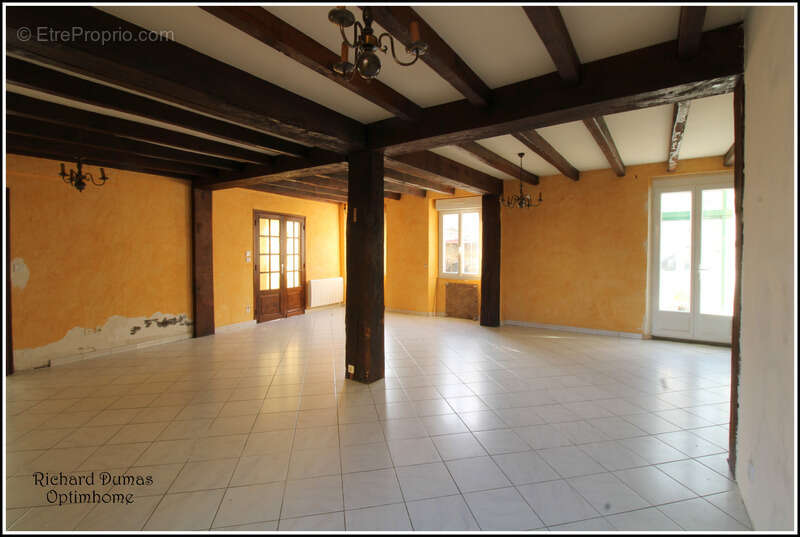 Maison à LE MESNIL-SUR-OGER