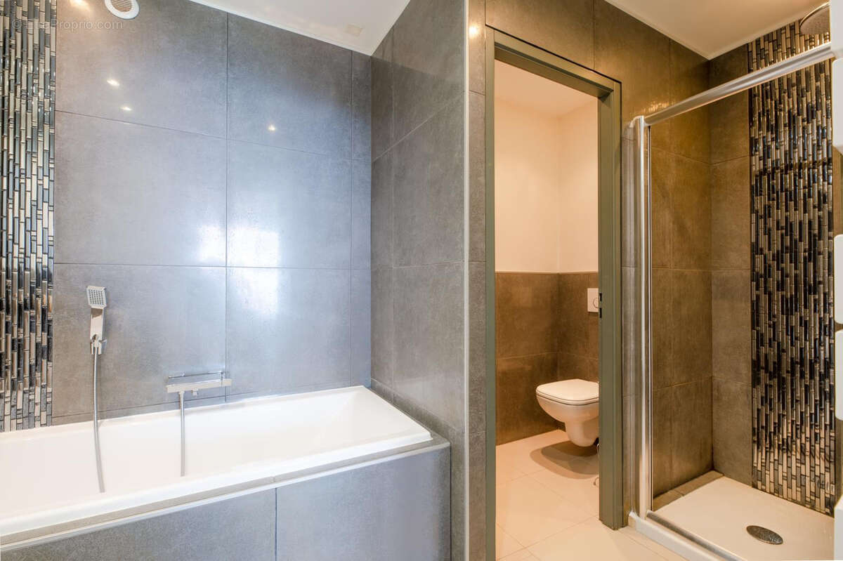 Appartement à LES ISSAMBRES