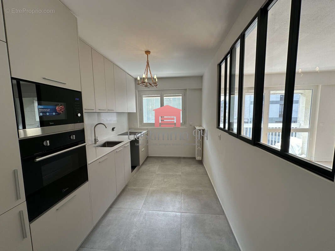 Appartement à FONTENAY-SOUS-BOIS