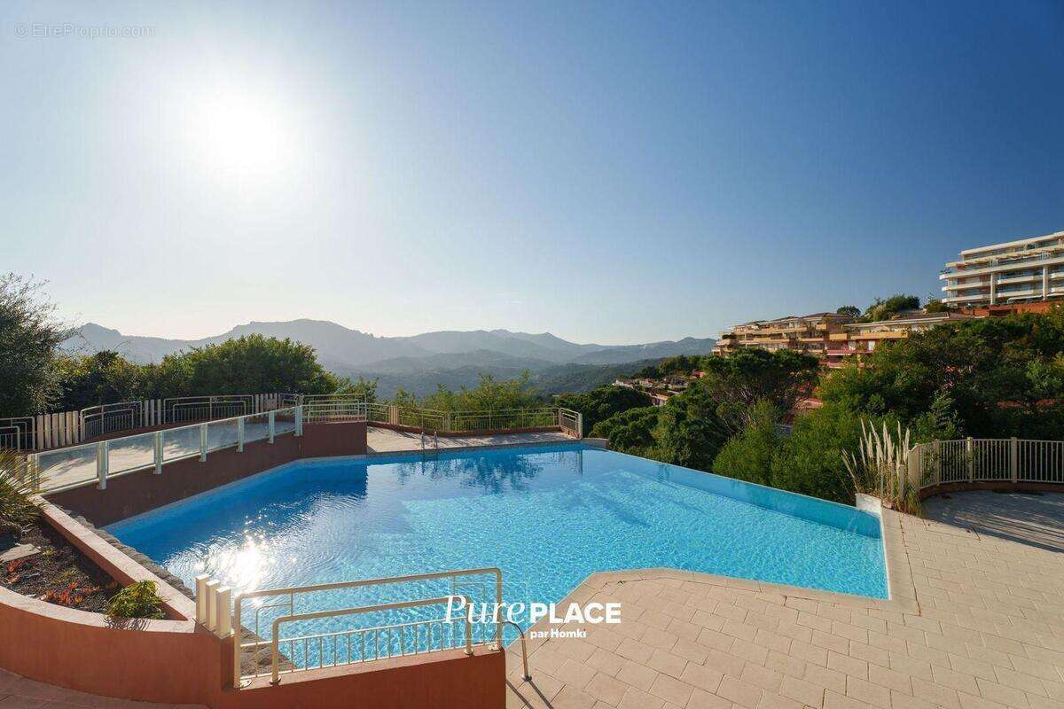 Appartement à MANDELIEU-LA-NAPOULE