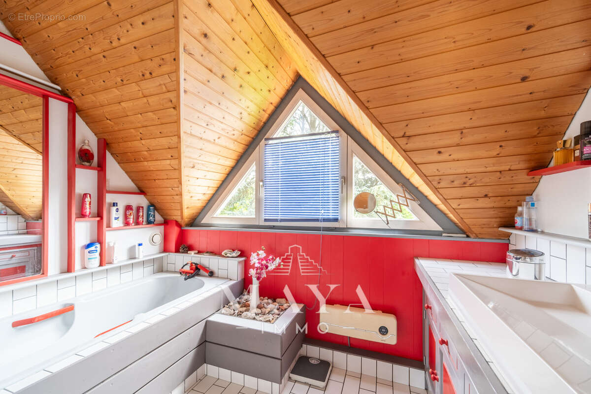 ESCHENTZWILLER, maison de 112m2 sur 7 ares avec piscine - photo 10