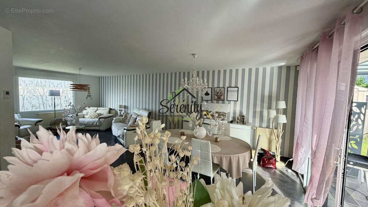 Maison à AVESNES-LES-AUBERT