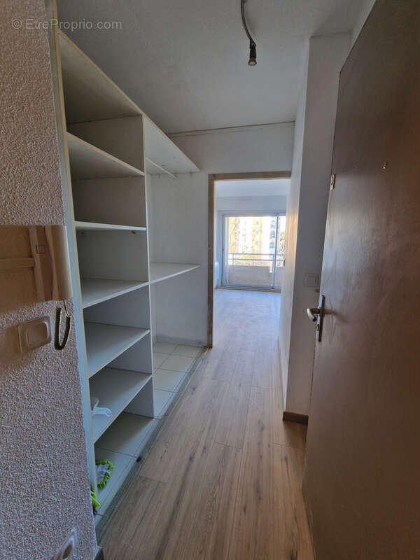 Appartement à MAUGUIO