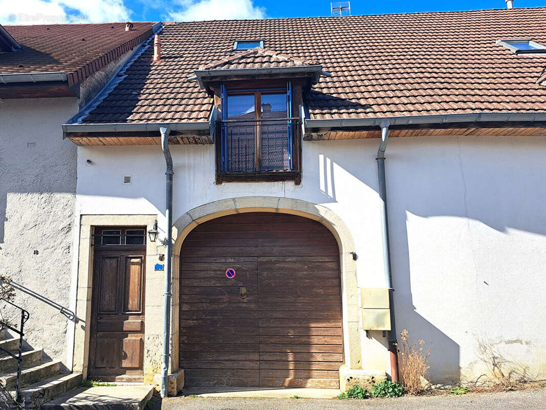 Appartement à PANNESSIERES