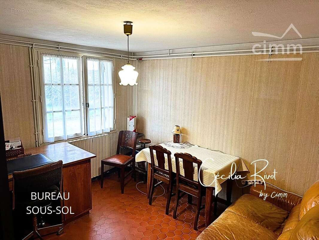 Maison à PRIGNAC-ET-MARCAMPS