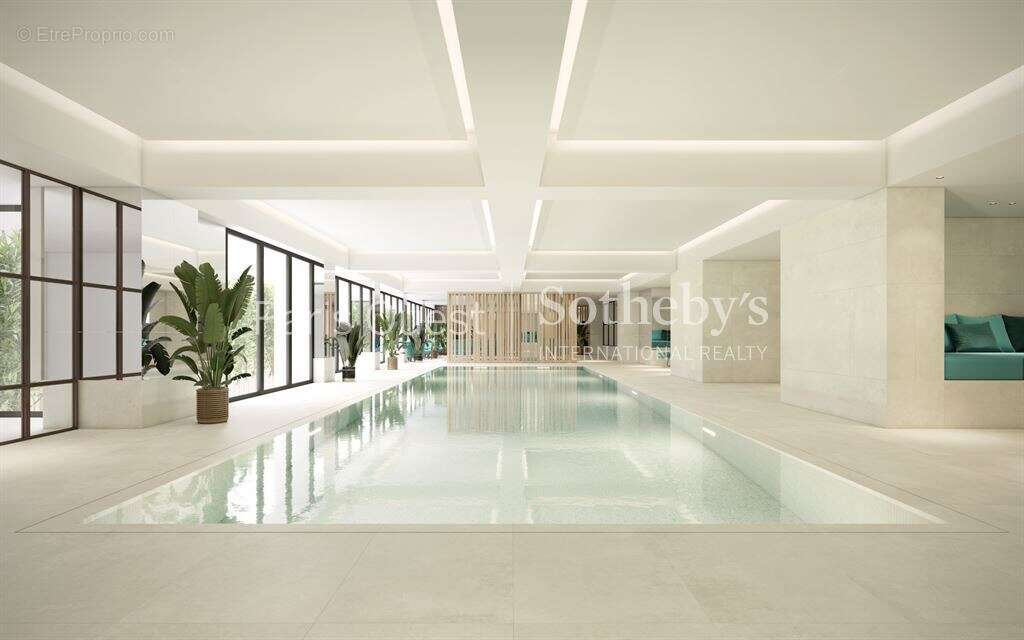 Appartement à NEUILLY-SUR-SEINE