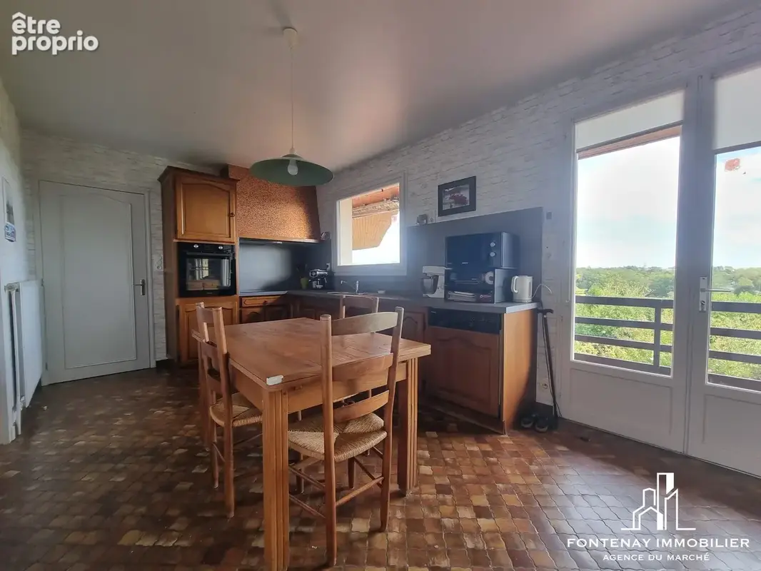 Maison 9 pièces 205 m² à vendre à Fontenay-Le-Comte (85200) - photo 8