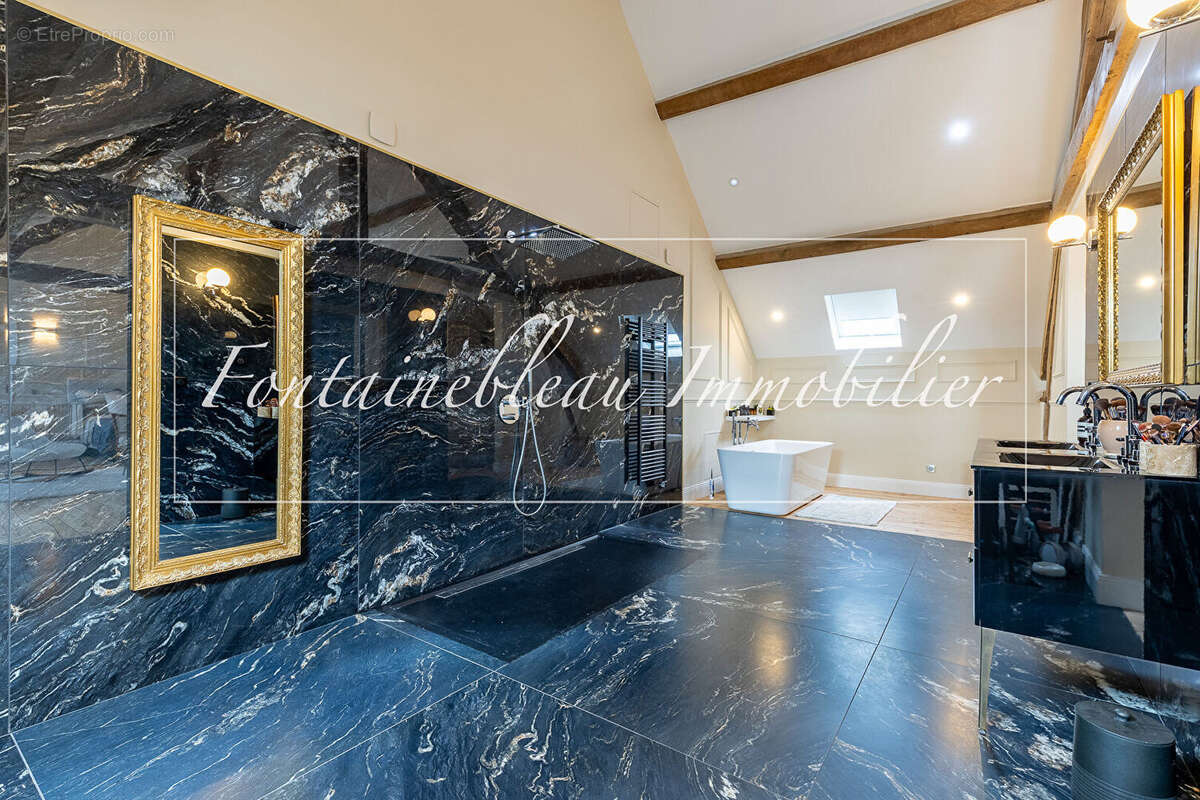 Maison à MILLY-LA-FORET